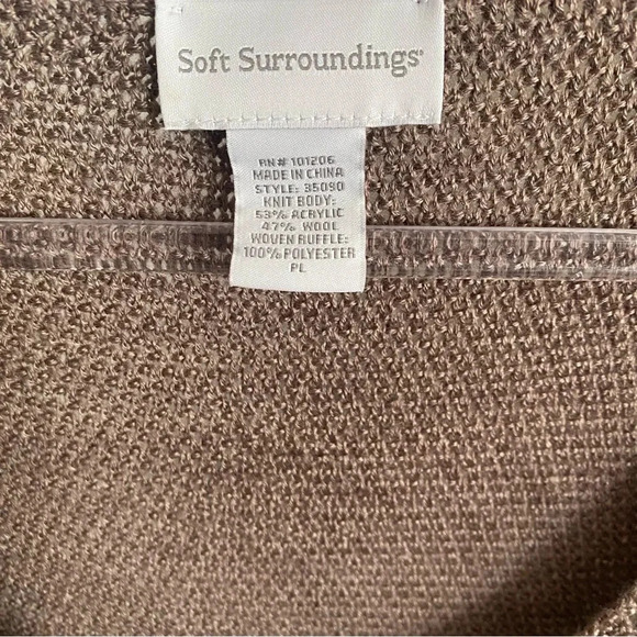 Soft Surrounding Brown Taupe Tunic Ruffle Botton Long Sleeve Sweater Size PL - Picture 4 of 8